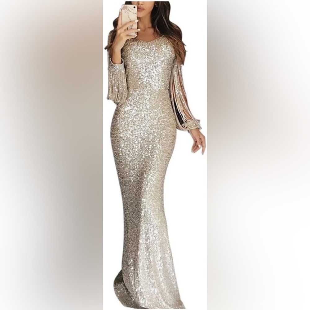 Delvina Silver Sequin Long Sleeve Evening Gown Size 36